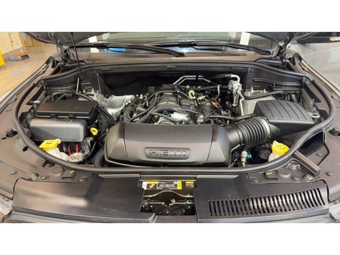 Used 2025 Dodge Durango R/T w/ Blacktop Package image 26