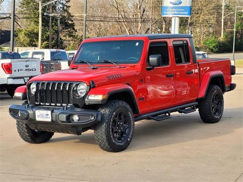 Used 2023 Jeep Gladiator Willys image 3