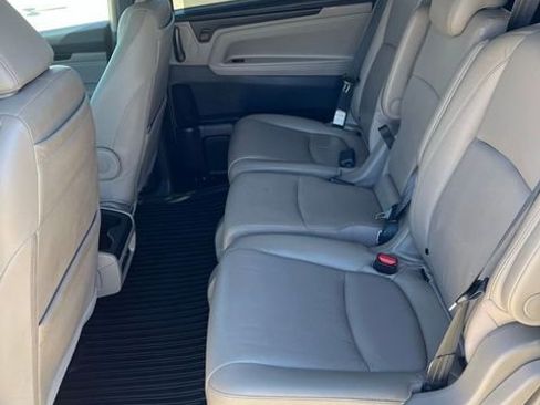 Used 2022 Honda Odyssey Touring image 17