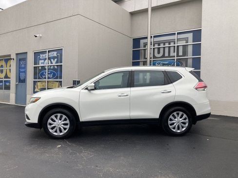 Used 2014 Nissan Rogue S FWD image 3
