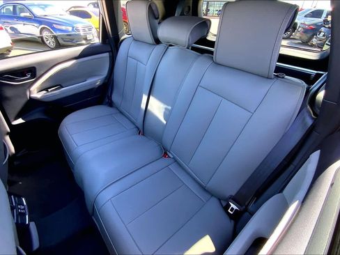 Used 2025 Subaru Forester Limited image 21