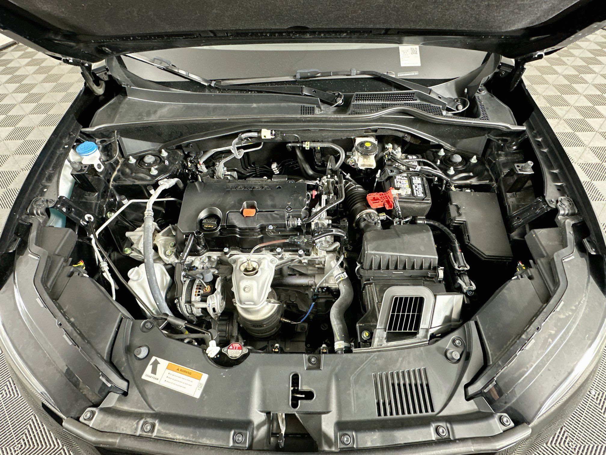 Used 2025 Honda HR-V LX image 30