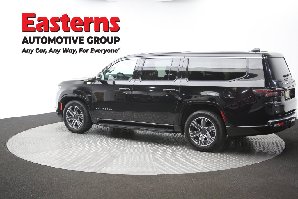 Used 2024 Jeep Wagoneer L Series II RWD image 72