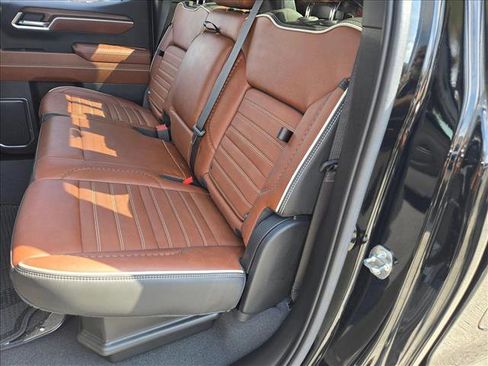 Used 2023 GMC Sierra 1500 Denali Ultimate image 17