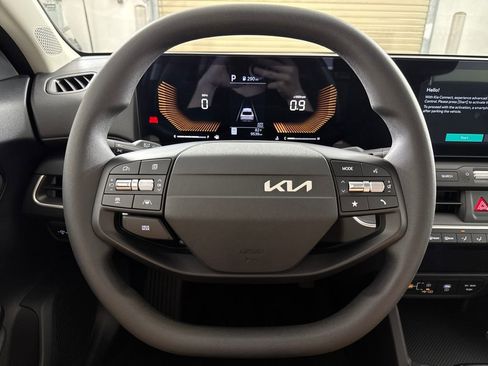 Used 2025 Kia K4 LXS image 15