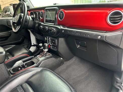 Used 2018 Jeep Wrangler Unlimited Rubicon image 22