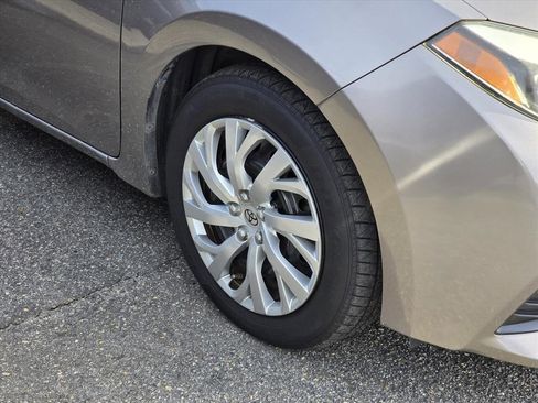 Used 2016 Toyota Corolla L image 11