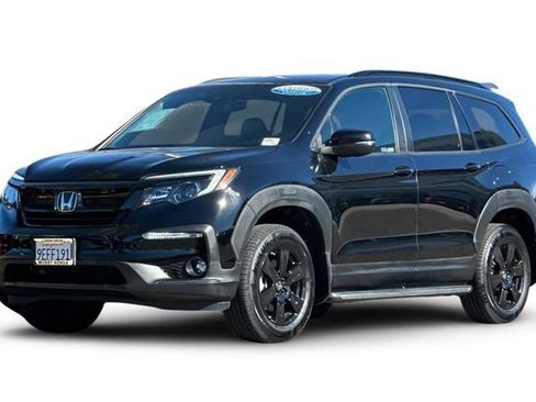 Certified 2022 Honda Pilot TrailSport image 2