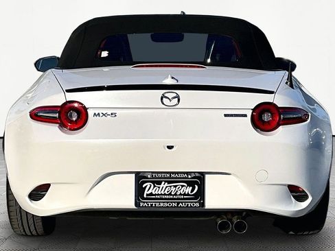 Certified 2025 MAZDA MX-5 Miata Club image 4
