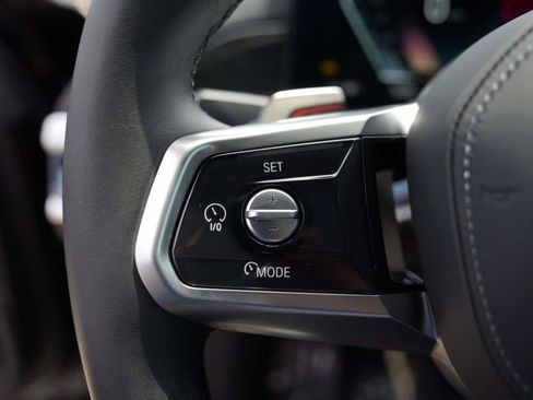 Used 2026 BMW i7 eDrive50 w/ M Sport Package RWD image 9