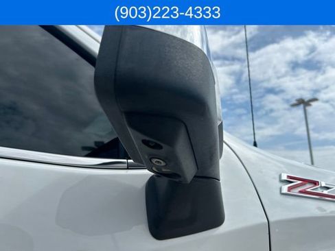 Used 2022 Chevrolet Silverado 1500 LTZ w/ LTZ Premium Package AWD/4WD image 15