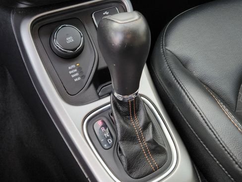 Used 2019 Jeep Compass Latitude w/ Popular Equipment Group image 23