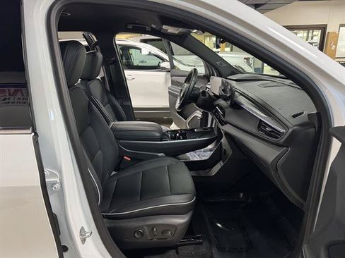 Certified 2026 Buick Enclave Preferred AWD/4WD image 9