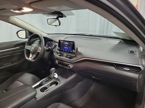 Used 2022 Nissan Altima 2.5 SV FWD image 26