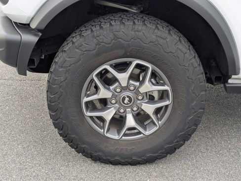 Certified 2025 Ford Bronco Badlands image 10