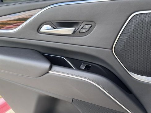 Used 2021 Cadillac Escalade Premium Luxury w/ Performance Package image 21