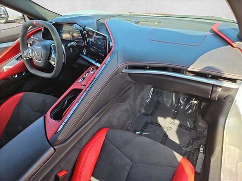 Used 2022 Chevrolet Corvette Stingray Preferred Cpe w/ Z51 Performance Package RWD image 26