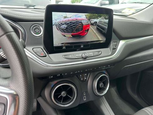 Used 2024 Chevrolet Blazer LT image 30