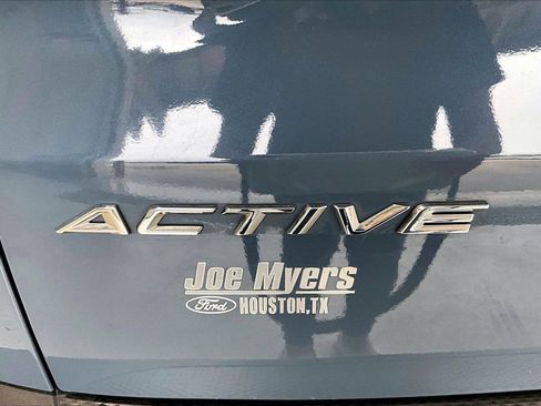 Certified 2025 Ford Escape Active FWD image 31