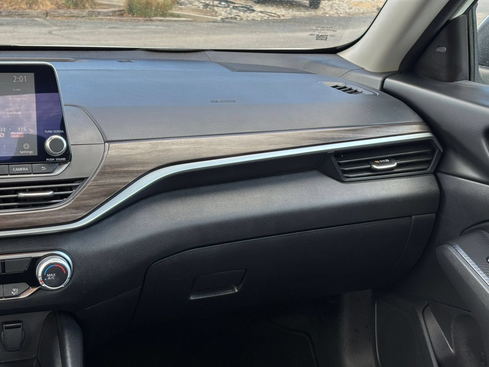 Used 2025 Nissan Altima 2.5 SV FWD image 35