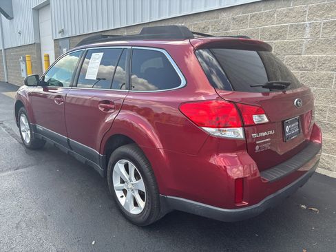 Used 2013 Subaru Outback 2.5i Premium w/ Popular Pkg 1A image 5