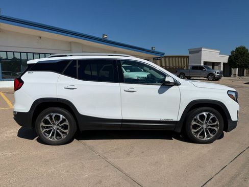 Used 2021 GMC Terrain SLT FWD image 5