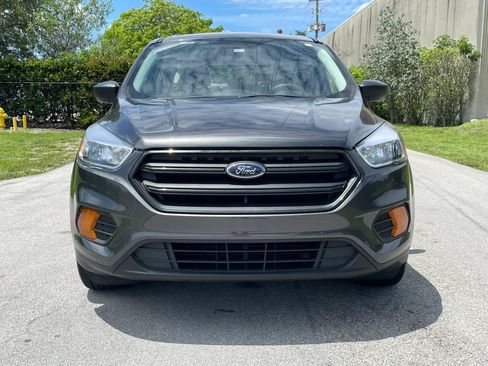 Used 2017 Ford Escape S FWD image 3