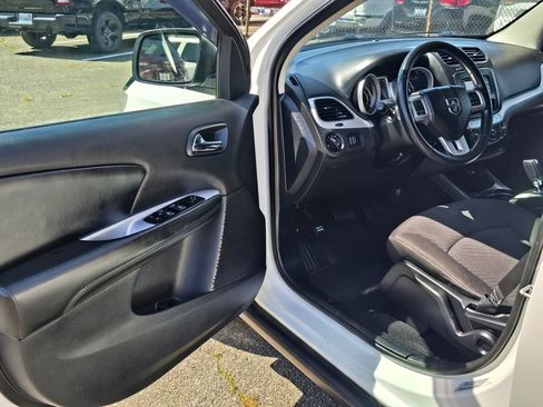 Used 2015 Dodge Journey SXT w/ Flexible Seating Group AWD/4WD image 19