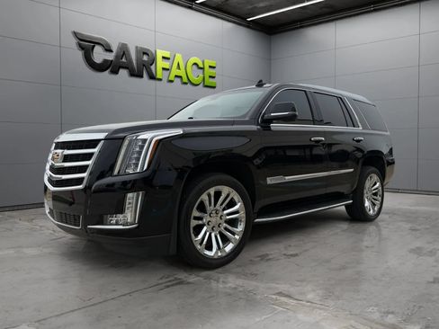 Used 2018 Cadillac Escalade Premium Luxury w/ LPO, Radiant Package AWD/4WD image 6