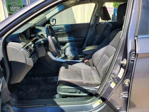 Used 2013 Honda Accord Sport image 31