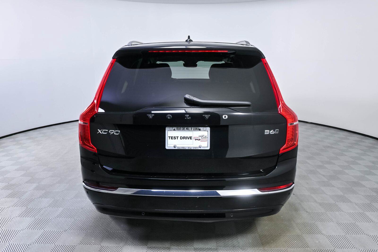 Certified 2024 Volvo XC90 B6 Ultimate w/ Protection Package AWD/4WD image 31