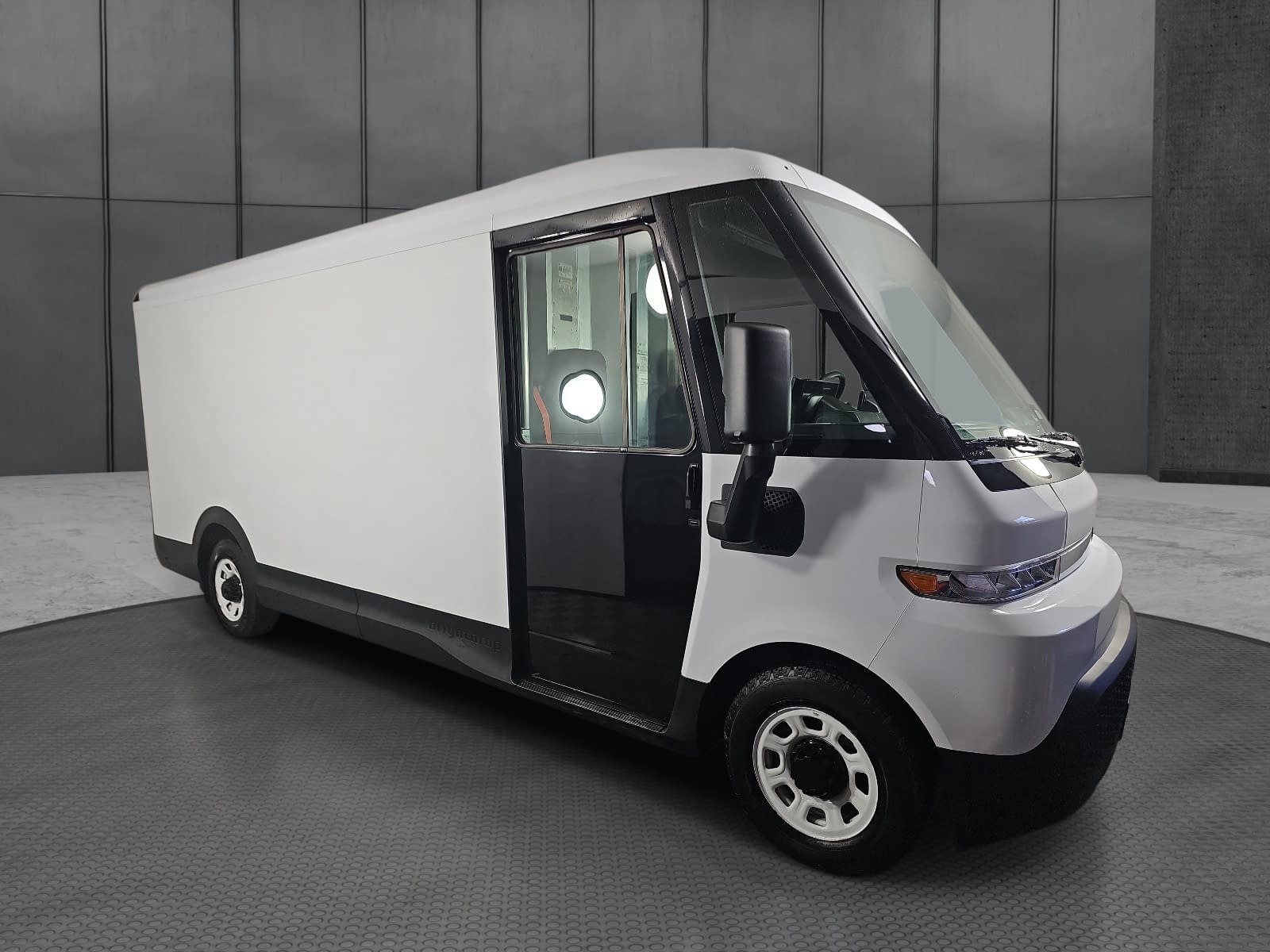 Used 2024 Chevrolet Brightdrop 600 w/ Commercial Equipment Package AWD/4WD image 2