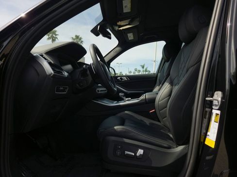 Used 2023 BMW X5 sDrive40i w/ Climate Comfort Package image 8