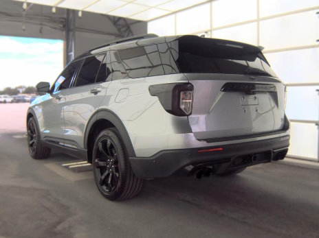 Used 2022 Ford Explorer ST w/ Equipment Group 401A AWD/4WD image 5