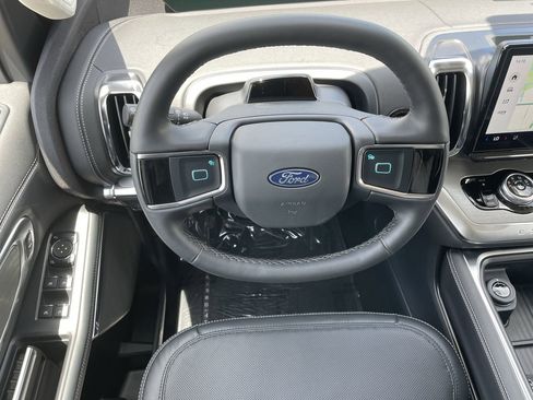 New 2026 Ford Expedition Max Platinum AWD/4WD image 13