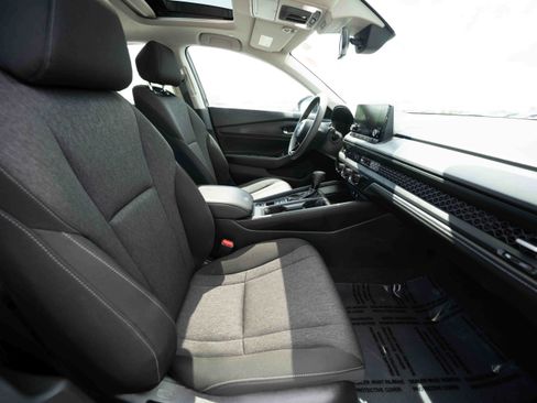 Certified 2025 Honda Accord SE image 26
