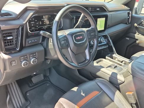 Used 2024 GMC Sierra 2500 AT4 w/ AT4 Premium Plus Package AWD/4WD image 14
