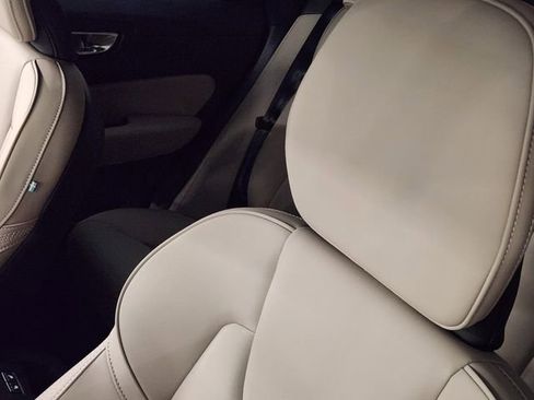 New 2026 Volvo XC60 B5 Plus w/ Protection Package Premier image 15