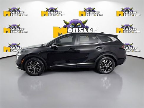 Used 2023 Kia Sportage EX image 8