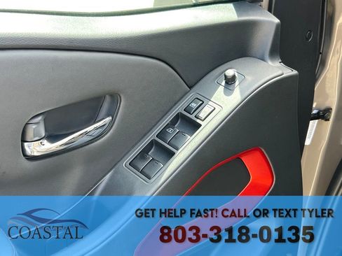 Used 2024 Nissan Frontier PRO-4X w/ Technology Package AWD/4WD image 7