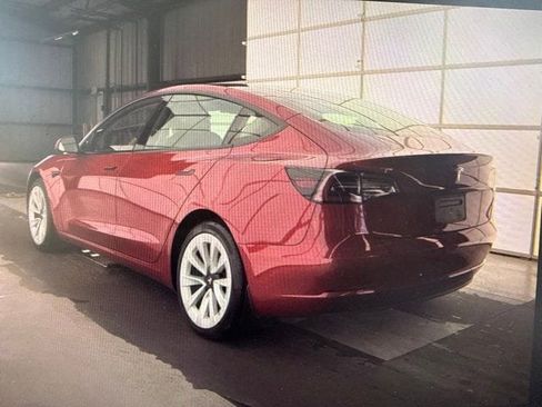 Used 2023 Tesla Model 3 Standard Range RWD image 4