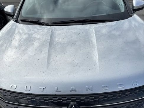Used 2024 Mitsubishi Outlander SEL image 10