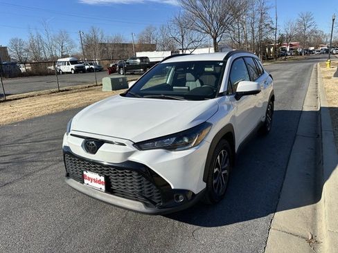 Used 2023 Toyota Corolla Cross S image 6