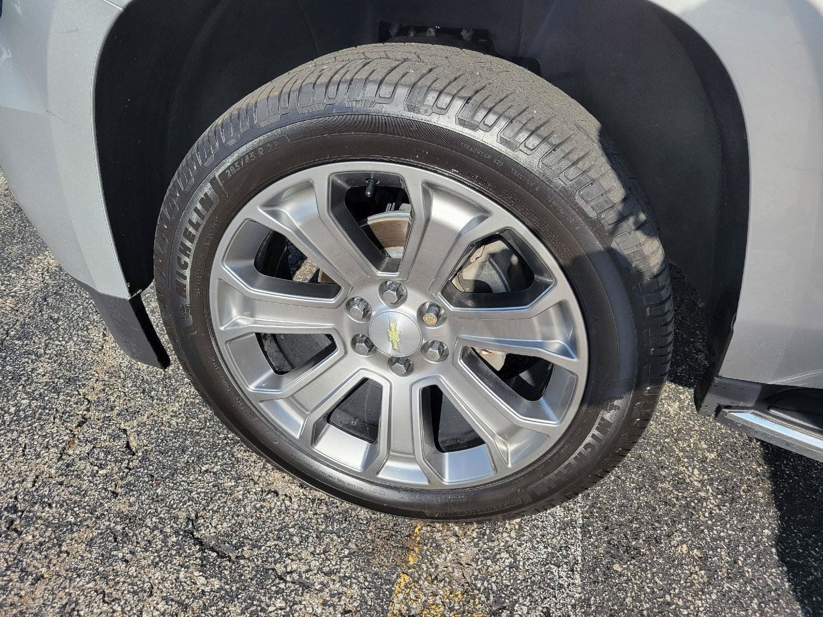 Used 2018 Chevrolet Tahoe Premier AWD/4WD image 18