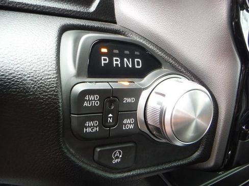 Used 2026 RAM 1500 Laramie AWD/4WD image 31