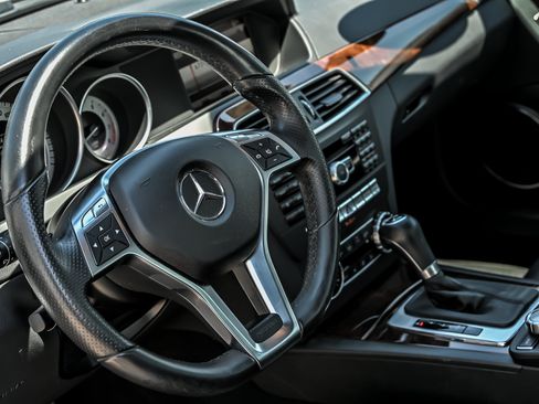 Used 2013 Mercedes-Benz C 300 4MATIC Sedan image 23