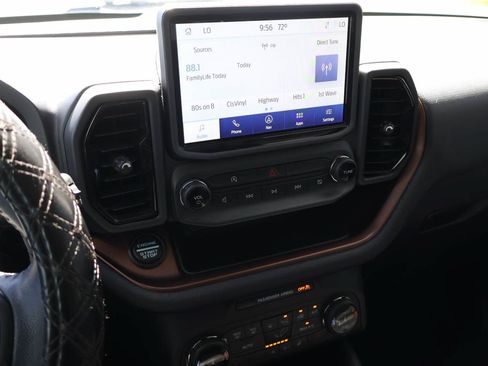 Used 2022 Ford Bronco Sport Outer Banks w/ Tech Package AWD/4WD image 12