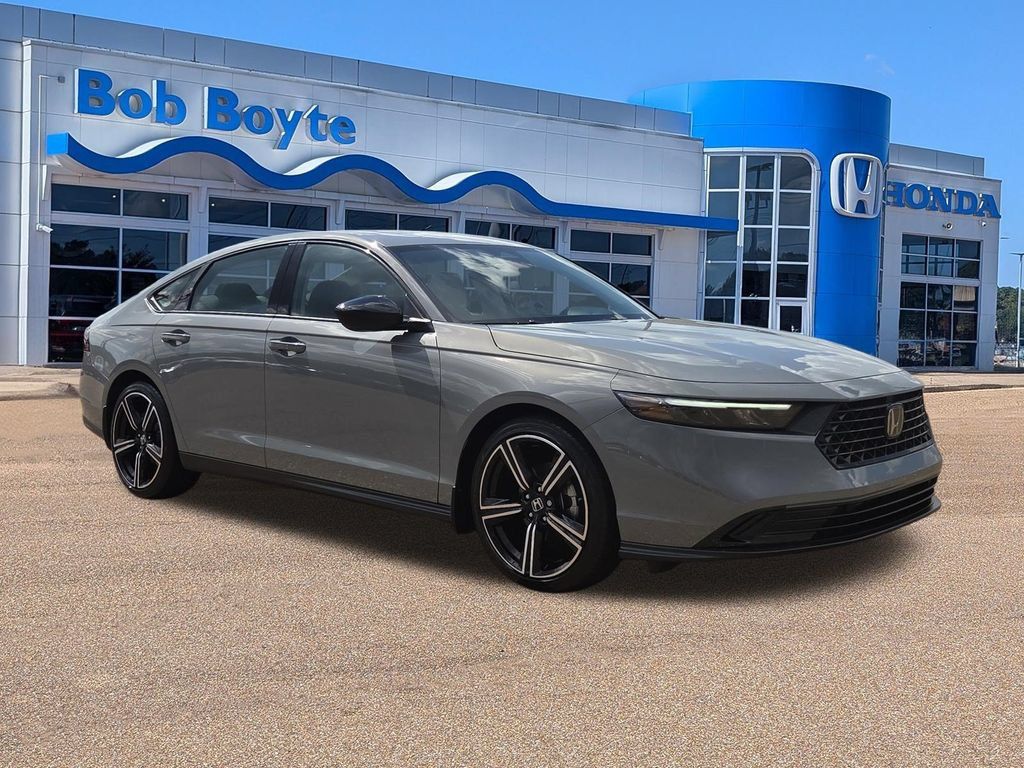 Certified 2026 Honda Accord SE image 3