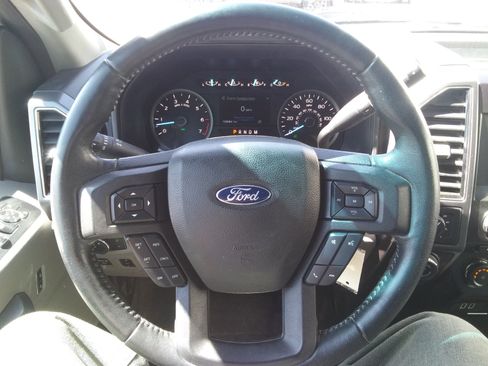 Used 2018 Ford F150 XLT w/ Equipment Group 302A Luxury AWD/4WD image 12