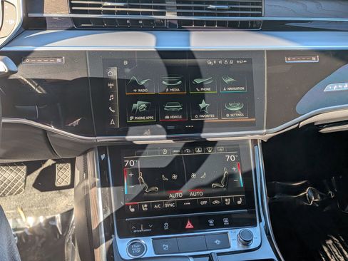 Used 2021 Audi A8 L 4.0T w/ Executive Plus Package image 26